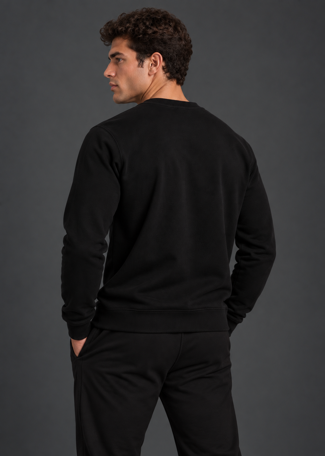 Essential Crew Neck Black